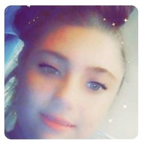 Meet your Posher, Malissa